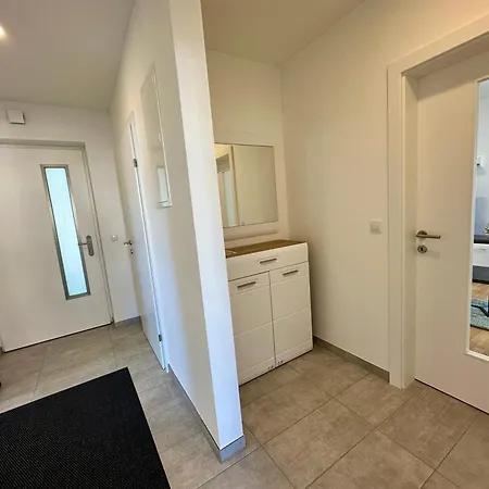 Ruheoase Mit Seezugang! Appartement